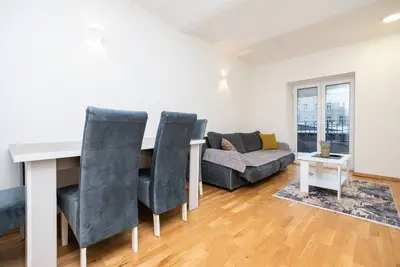 Image de Downtown Cozy Apartment with Balcony