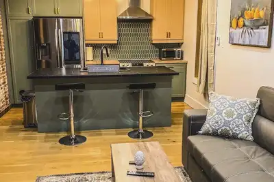 Image de Modern 2bd\/2ba in Uptown Saint John. Walking distance to many bars\/restaurants