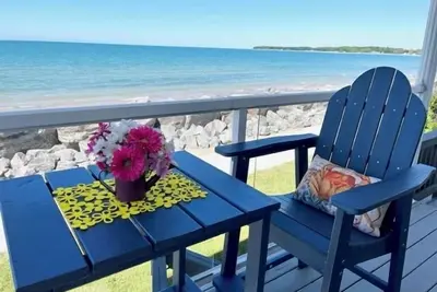 Image de Wyldewood Beachfront stunning views!