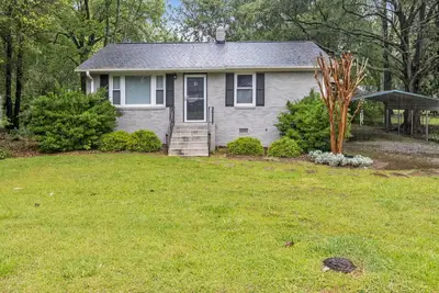 Image de Midtown Cottage - Monthly Stay 10 Min to Greenville