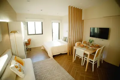 Image de Sophisticated Furnished Condo w\/ Balcony in Mactan, Cebu near airport & beaches