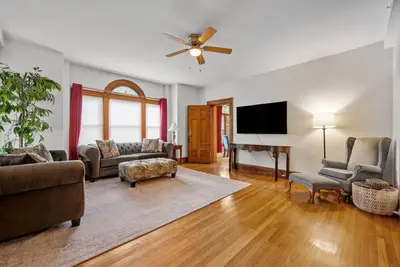 Image de First Floor Large Condo 2bed/2bath w/ parking