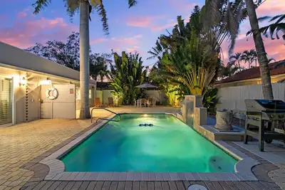 Image de Key Life Beach l Shared Pool, Walk to the Beach!