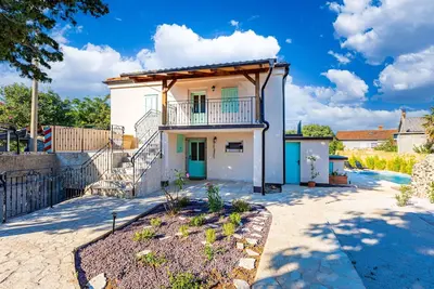 Image de Maison de vacances privée avec piscine privée, climatisation, Wifi, Tv, terrasse, parking