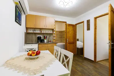 Image de Confortable appartement avec Wifi, climatisation, Tv, terrasse, animaux admis et parking
