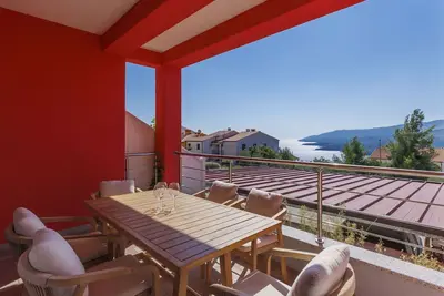 Image de Joli appartement pour 6 personnes avec climatisation, Wifi, Tv, terrasse et parking