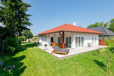 Magnifique maison de vacances privée avec climatisation, Wifi, Tv, terrasse et parking