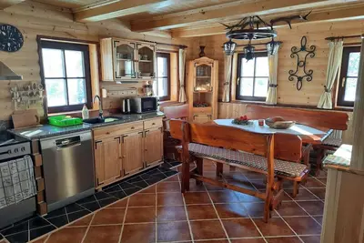 Image de Belle maison de vacances pour 10 personnes avec Wifi, bain à remous, Tv et parking