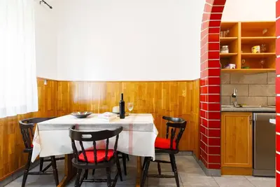Image de Merveilleuse maison de vacances privée pour 10 personnes avec Tv, terrasse et parking