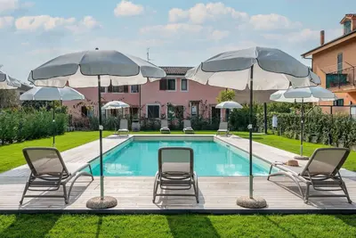 Image de Bel appartement pour 4 personnes avec climatisation, piscine, Wifi, Tv, terrasse et parking