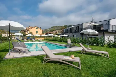 Image de Bel appartement avec climatisation, piscine, Wifi, Tv, terrasse, animaux admis et parking