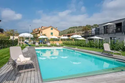 Image de Bel appartement avec Wifi, piscine, climatisation, Tv, terrasse, animaux admis et parking