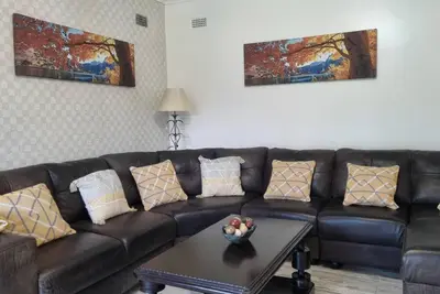 Image de 2br/Cottage/Swimming Pool/Near Airport