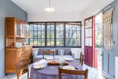 Image de Merveilleuse maison de vacances privée avec Wifi, Tv, terrasse, animaux admis et parking