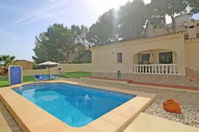 Image de Belle maison de vacances privée avec Wifi, piscine privée, Tv, terrasse, animaux admis et parking