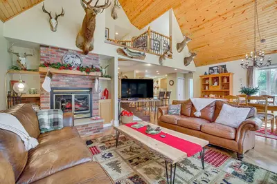 Image de Lakefront Neillsville Home w/ Fire Pit, Game Room!
