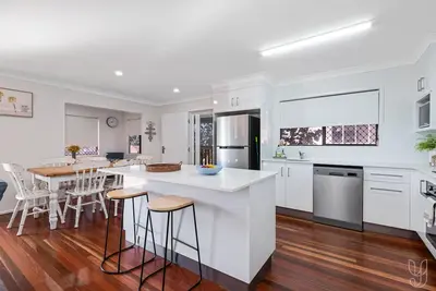 Image de 3 Bedroom Family-Friendly Coastal Haven!