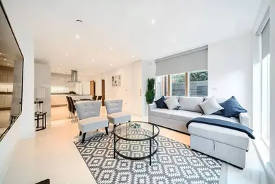 Image de Amazing 3 Bed Wimbledon Flat