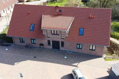 Image de Retraite moderne étroite de Luzin