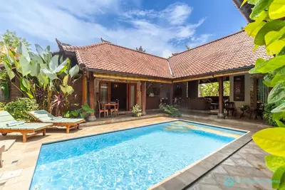 Central Lovina at the Beach, 3br Pool Villa