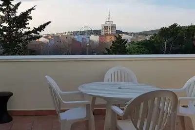 Image de T2 avec Parking, Grande Terrasse, Chambre et Proche Plage - Quartier MĂ´le