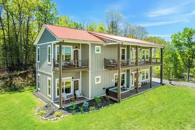 Image de Angel’s Overlook | Hot Tub, Theater & Views – Sleeps 12 near Gatlinburg