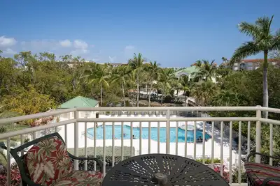 Image de Sunrise 307-2br/2ba condo near beaches with pool, parking, balcony