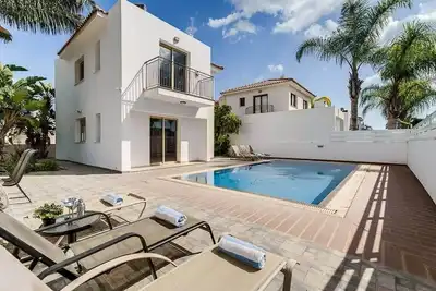 Image de Villa Cherry Palm - 3 Bedroom Villa with Private Pool in Pernera