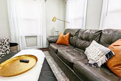 Image de Remodeled Comfort Home Bettendorf + Fenced yard