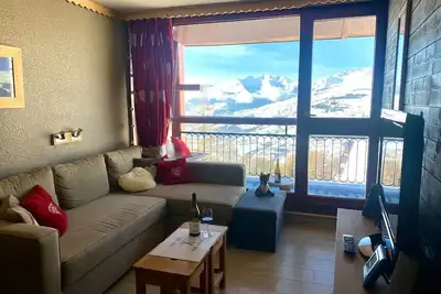 Image de Appartement rénové, 1 chambre, nova 5 avec parking couvert.