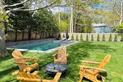 Image de Charming and modern Hampton Bays retreat