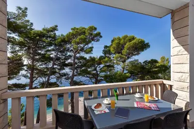 Image de Appartement de vacances pour 4 personnes env. 30 qmà Brela, Dalmatie (Centre de la Dalmatie)