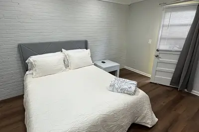 Image de 3049 Cozy Cottage In Decatur\n
