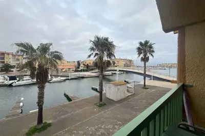 Image de Beau T2 proche du Port de Gruissan