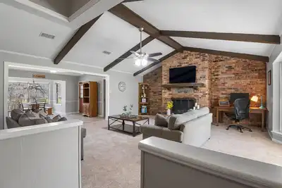 Image de Shawnee Creek Estates --- Entire Home Denison Tx