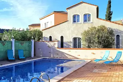 Image de logement entier calme