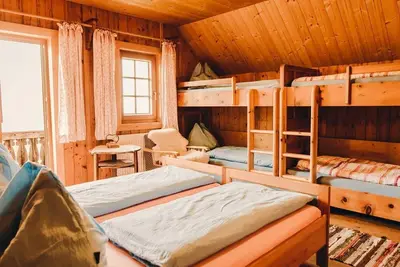 Image de Mirnock - 6-bett Familienzimmer mit Ostbalkon - AlexanderhĂĽtte