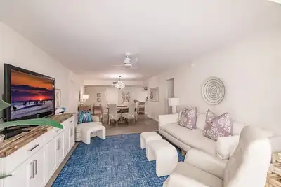 Image de 1055-106 Fully Renovated Condo in Paradise
