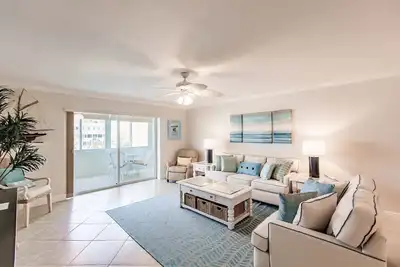 Image de 1125-201 - Premium - Immerse yourself in luxury with a pond view