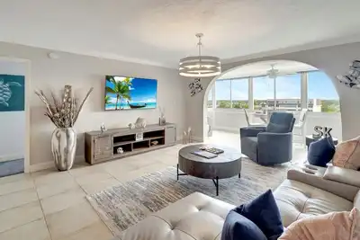 Image de 1125-705 - Premium - Enjoy Seaside Splendor
