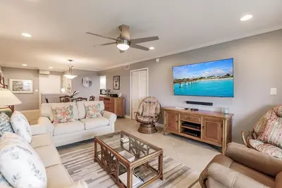 Image de 1200-406 - Standard Plus - Embrace Spectacular Water Views