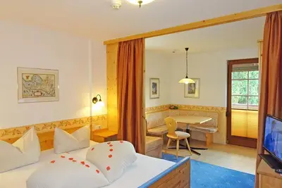 Image de Studio Comfort+ with balcony (2-3 pers) - Staudacher Hof - Das Romantische Haus
