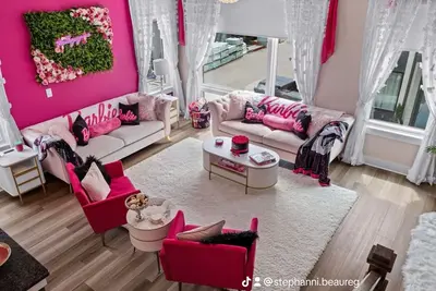Image de One of a kind Exclusive Barbie Themed Condo in the heart of Chattanooga