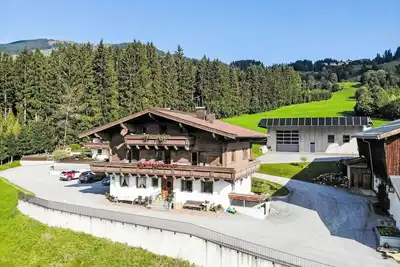 Image de Bel appartement dans une maison de vacances avec Wifi, Tv, balcon, vue panoramique et parking