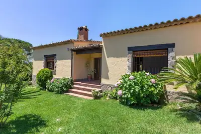 Image de Belle maison de vacances privée avec Wifi, piscine privée, balcon, vue panoramique et parking