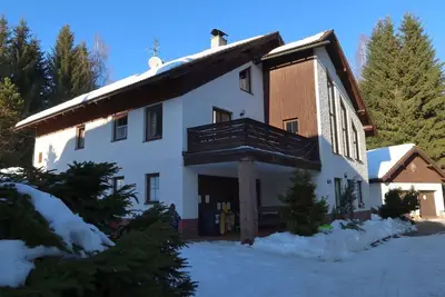Image de Joli appartement pour 12 personnes avec Wifi, Tv, balcon, animaux admis et parking