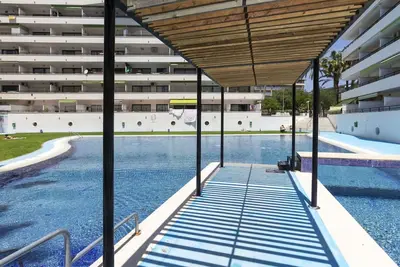 Image de Confortable appartement pour 4 personnes avec Wifi, piscine, climatisation, Tv, terrasse et parking