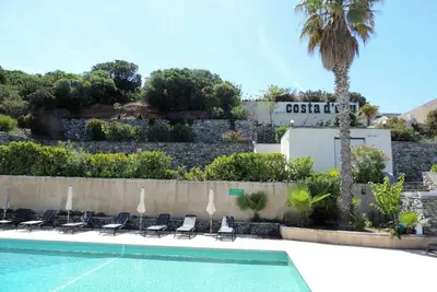 Image de Confortable appartement pour 6 personnes avec climatisation, piscine, Wifi, Tv, terrasse et parking