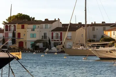 Image de Belle maison de vacances pour 6 personnes avec Wifi, climatisation, Tv, patio et parking