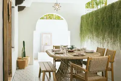 Image de Park Villa Private Home Downtown - Steps to Cafés